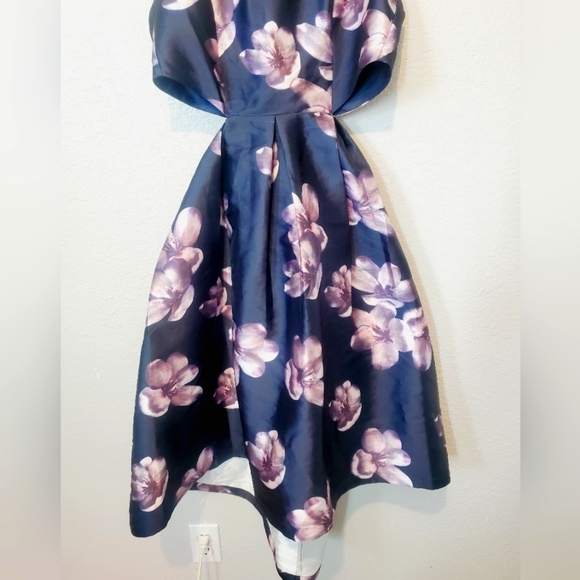 ANGL Navy & Lavender Floral Full Skirt Cut Out Back Midi Dress Size Medium - Picture 4 of 7